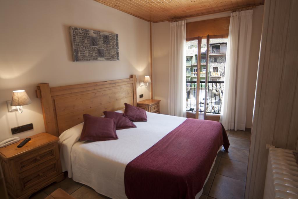 Hotel Sant Roc Camprodon Εξωτερικό φωτογραφία